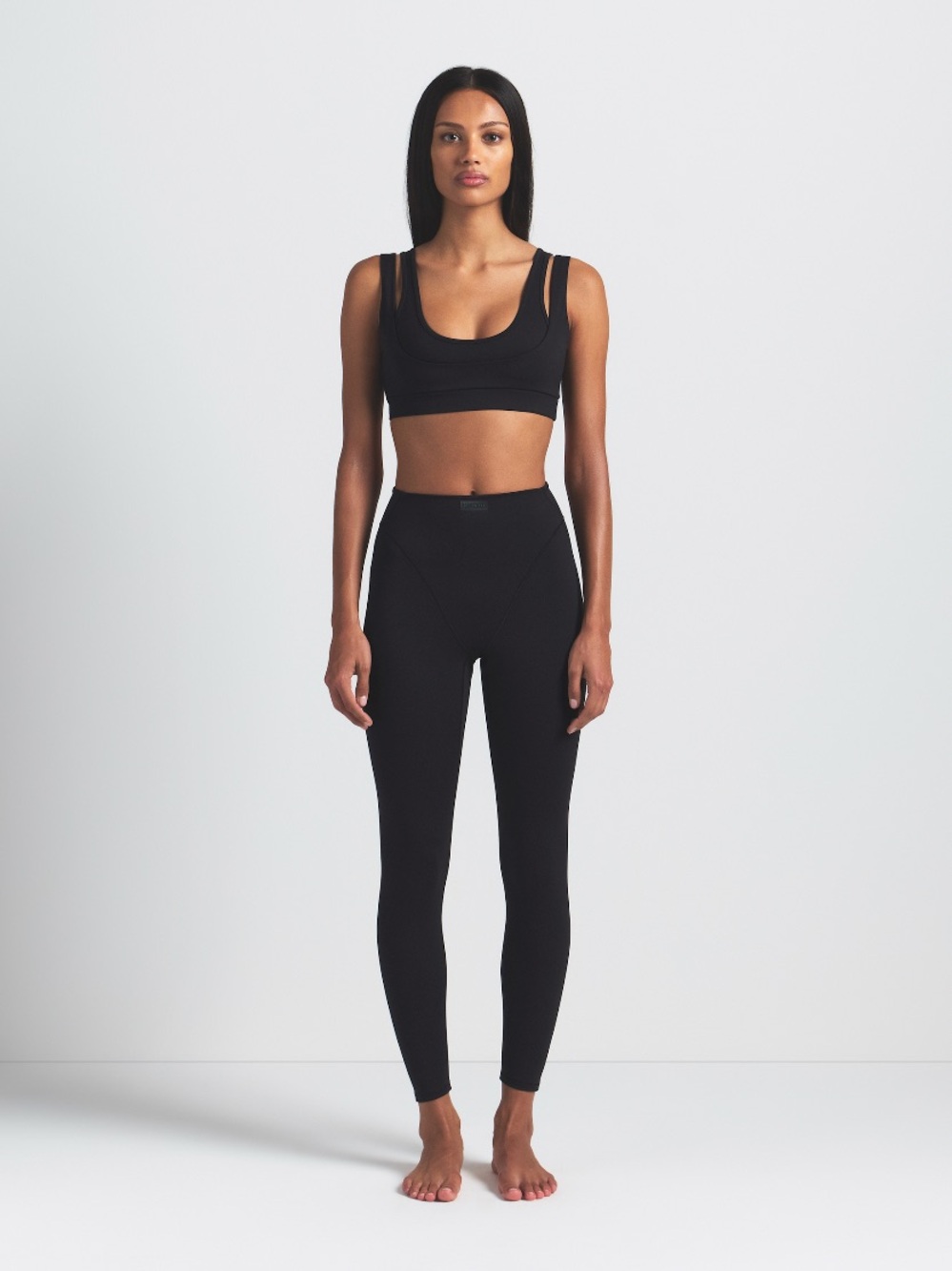 NikeSKIMS Matte High-Waisted 26” Leggings Obsidian M NWT $118 MSRP